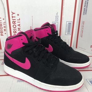 Jordan Youth Air Retro 1 High Shoe 332148-008 Size